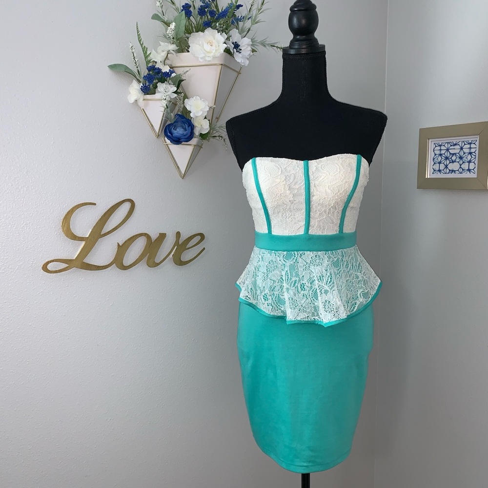 Peplum Mint Lace Dress. Like New.
